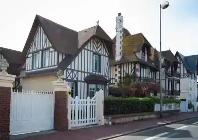 VILLA CHANTECLAIR – Deauville