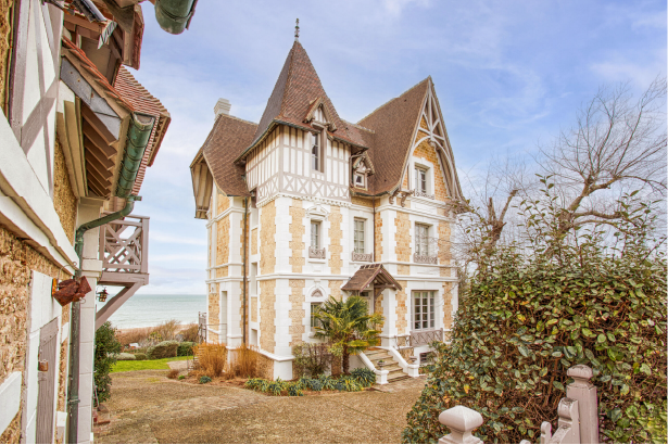 VILLA L&rsquo;ONDINE – Bénerville sur mer