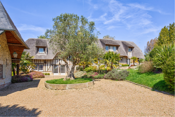 VILLA CONSTANTIN avec maison d&rsquo;amis – Bonneville sur Touques